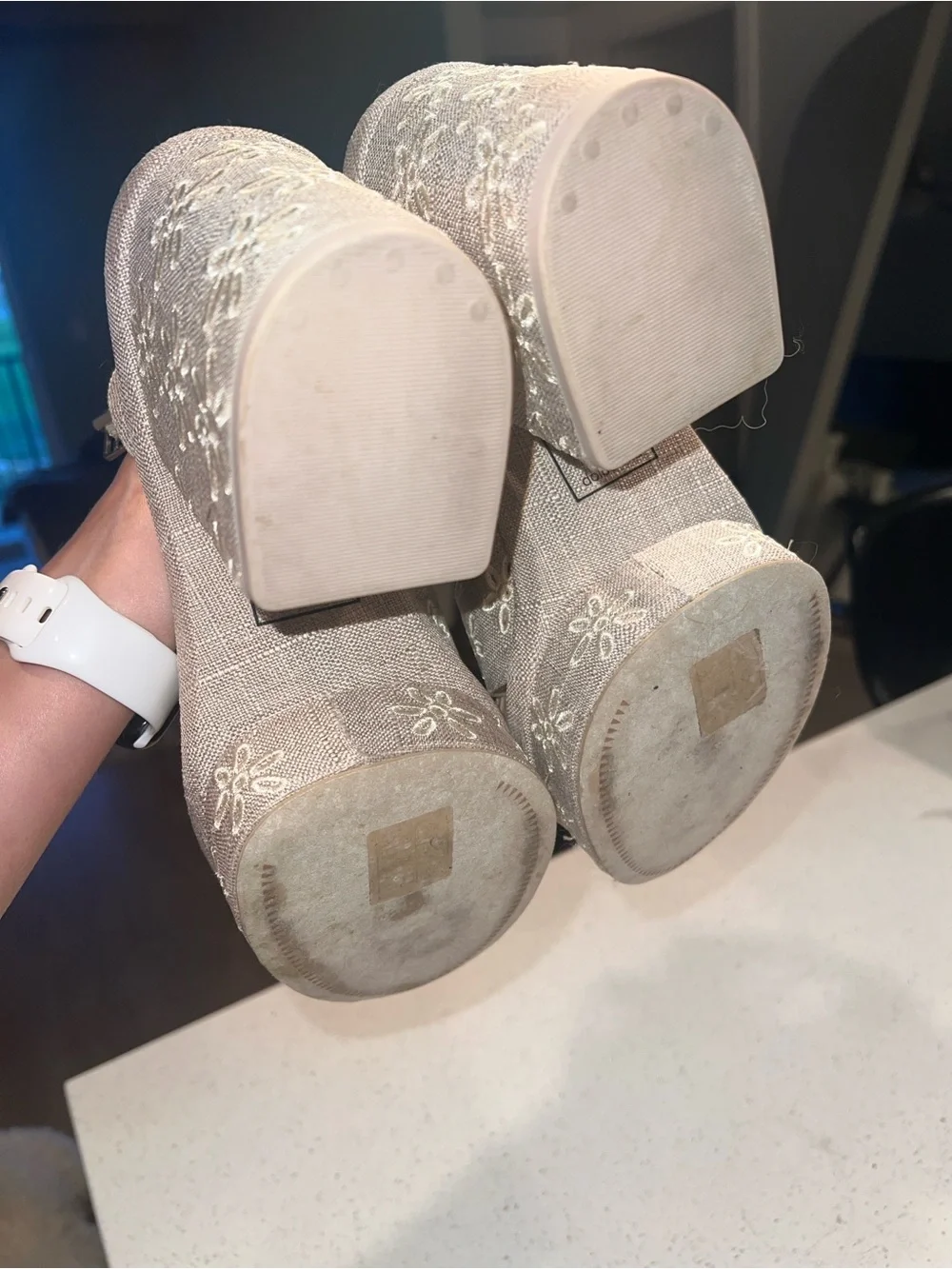 Embroidered Beige Platform Sandals with Ankle Strap - Women